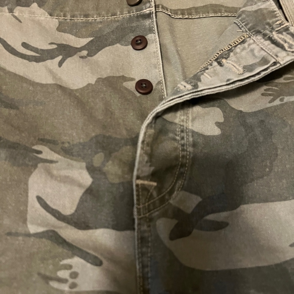 REVOLVE Maxwell Cargo Pants in Renegade GRLFRND
Color:Renegade sz 32 - Picture 2 of 5